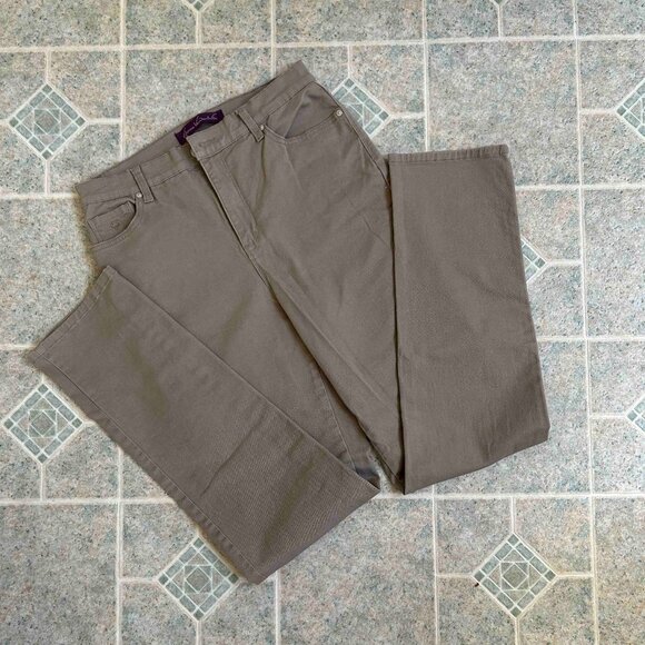 Womens Gloria Vanderbilt Khakis EUC - Picture 2 of 5